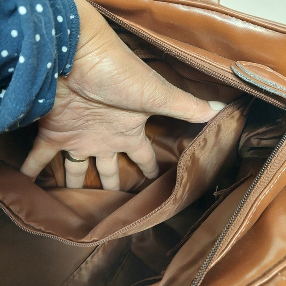 Vintage* Synethetic and Embroidered Tan Handbag - Picture 10 of 16